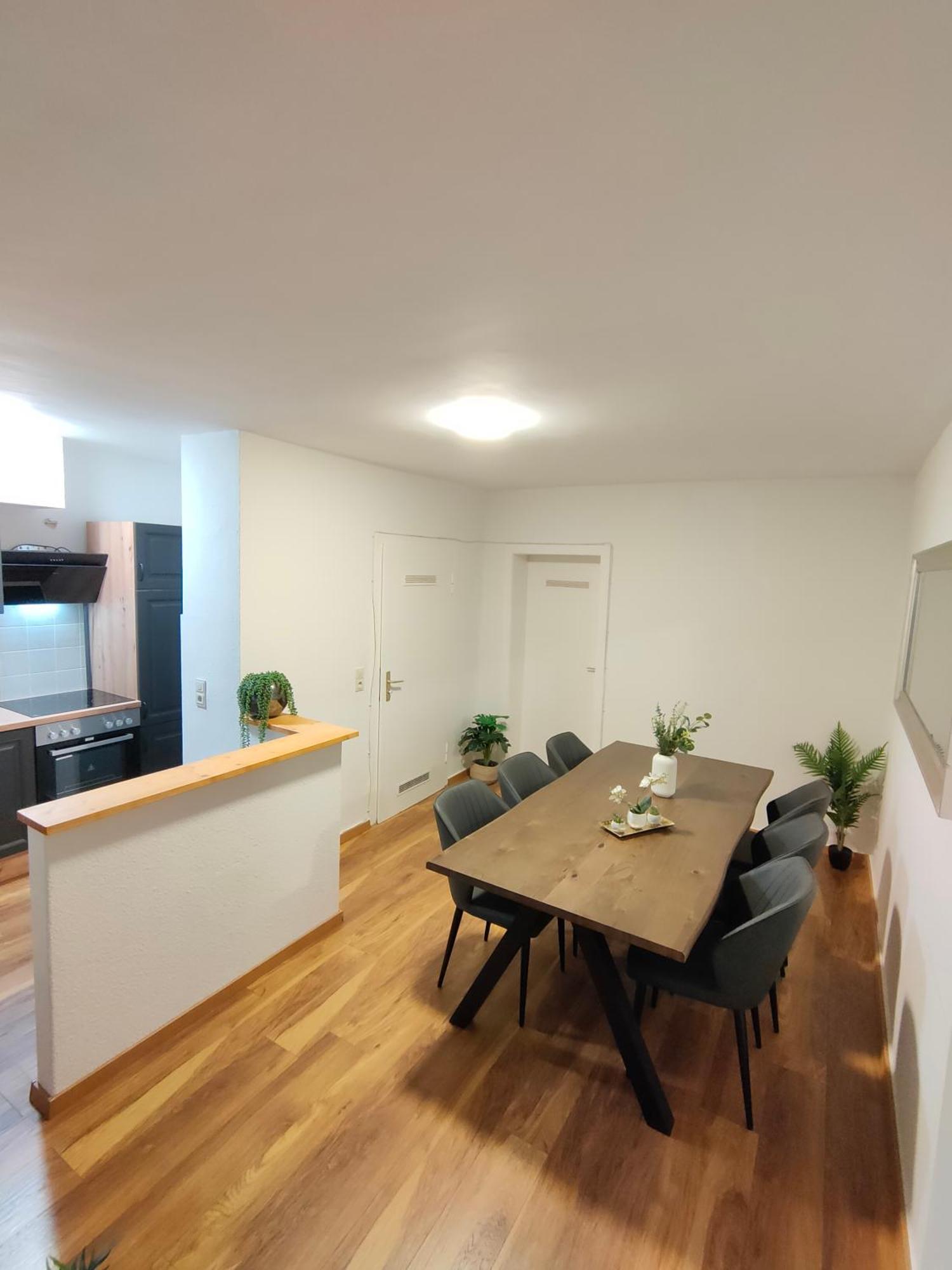 Large Central Apartment - Modern & Fully Equipped - Near Fair Кьолн Екстериор снимка