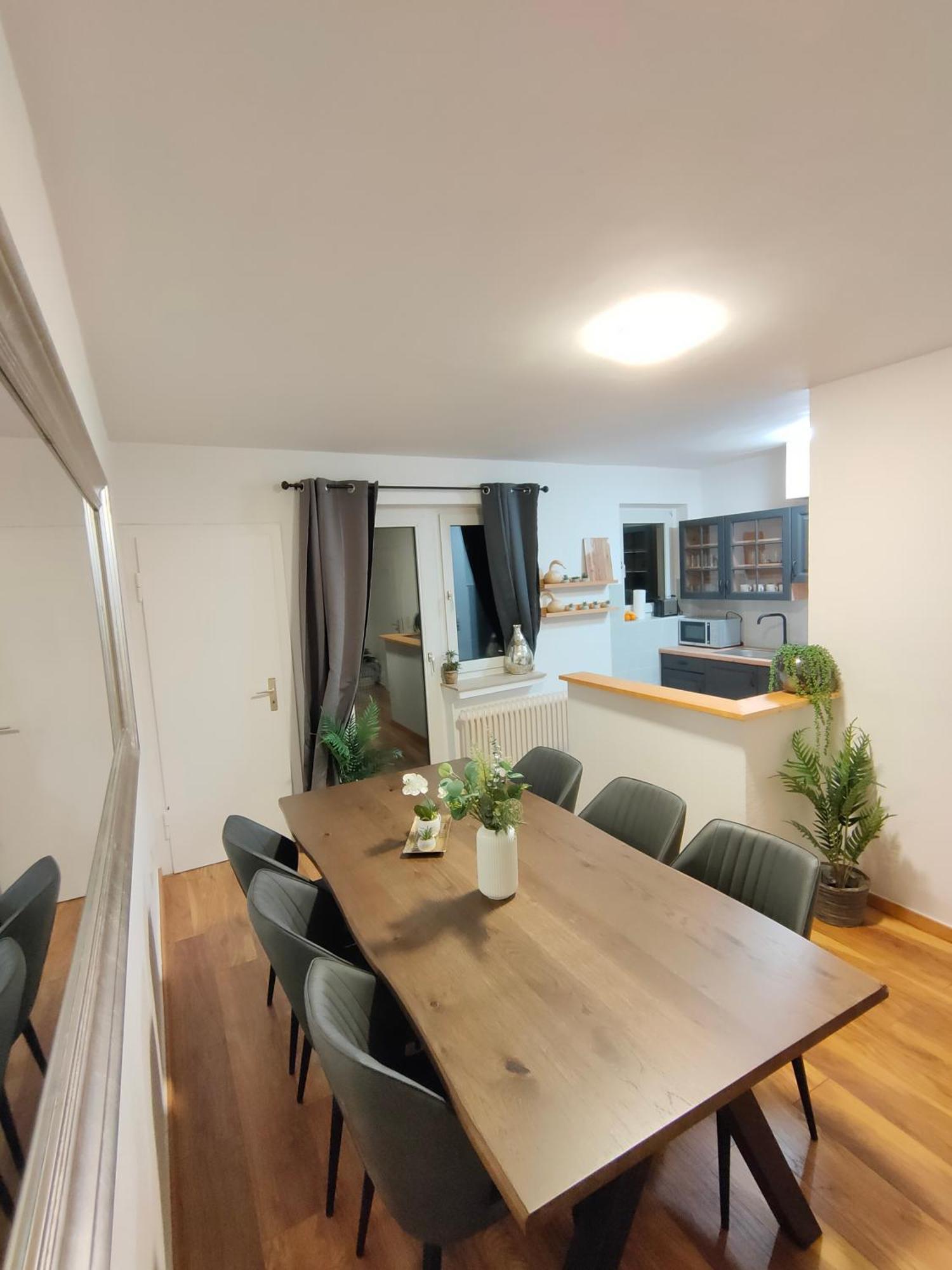 Large Central Apartment - Modern & Fully Equipped - Near Fair Кьолн Екстериор снимка